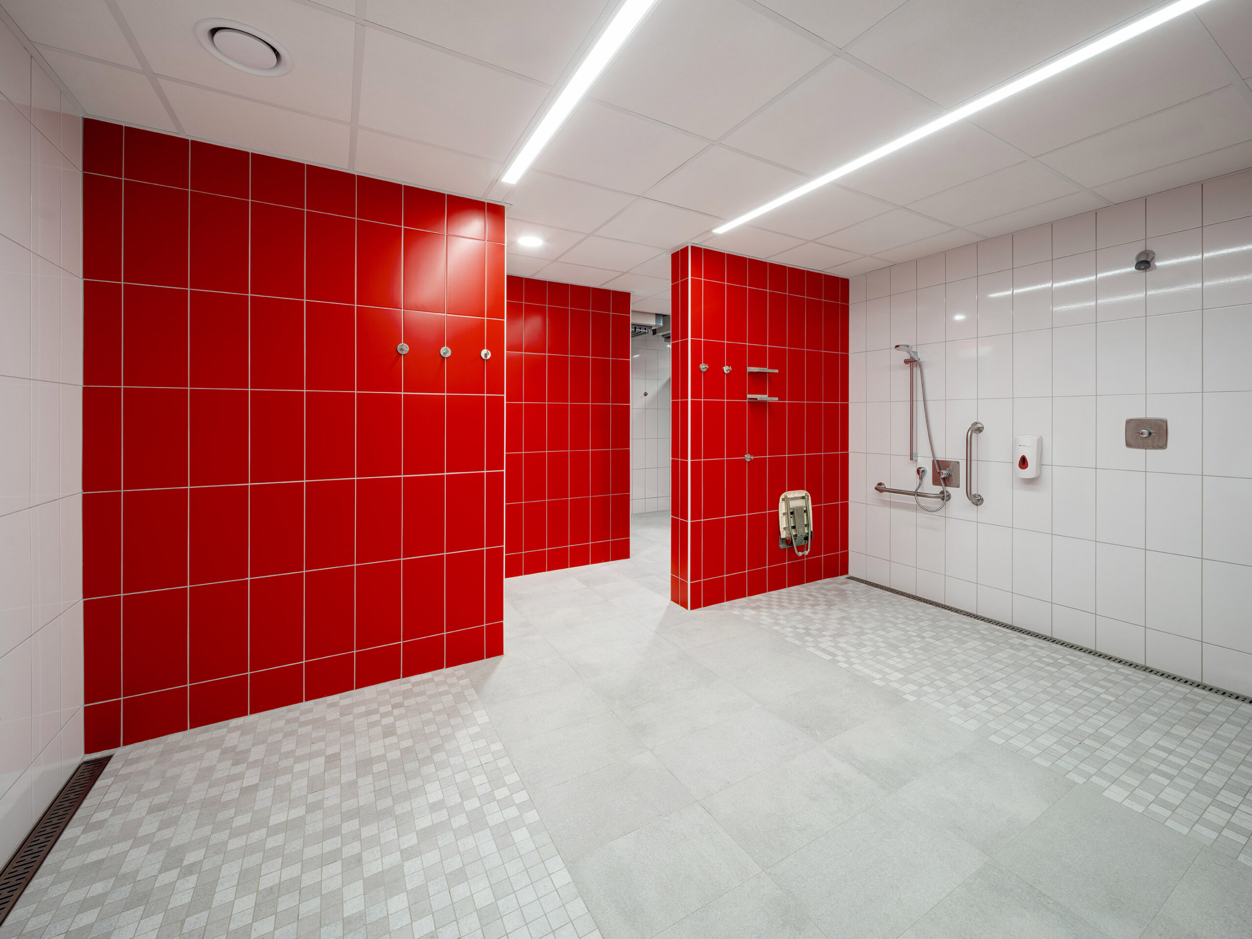 FOTO RAKO Bazen Svitavy 01 nahled (18)