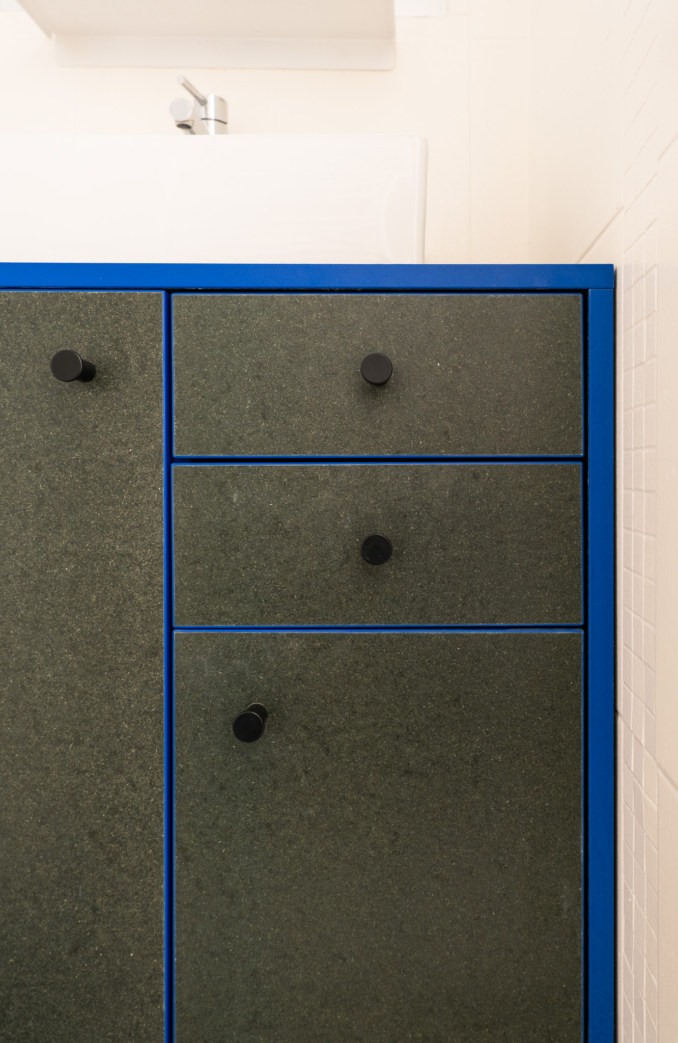 Adéla Bačová Design lazy byt low res koupelna 2