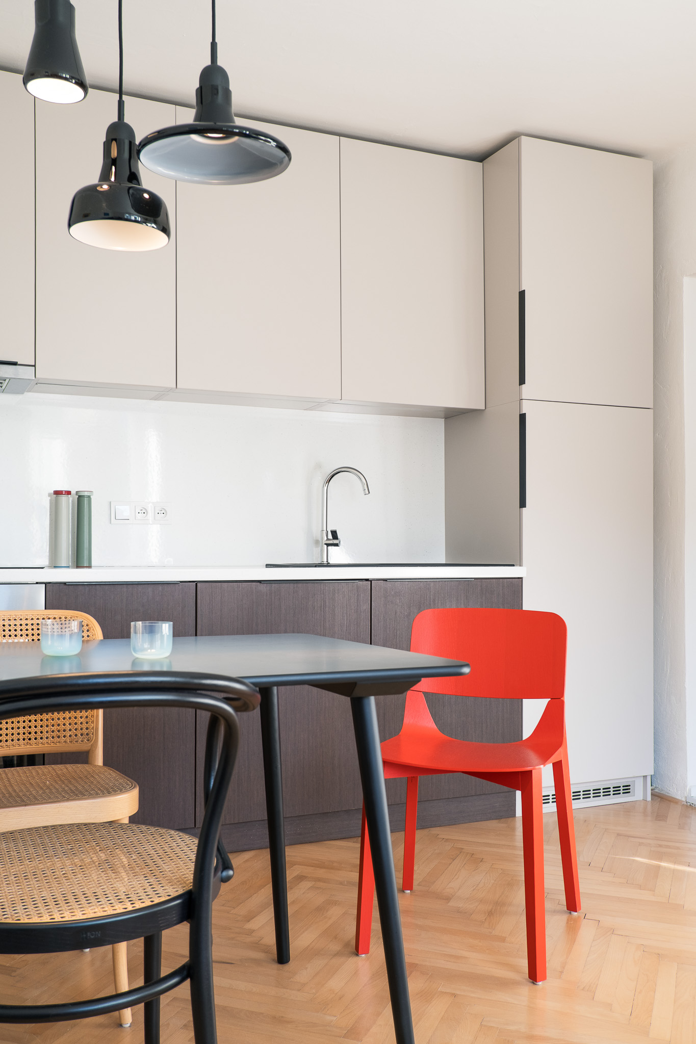 Adéla Bačová Design lazy byt low res kuchyň 2