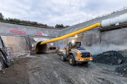 Průzkumná štola Kamenná Vrata, stavební (portálová) jáma