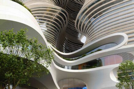 Hra tvarů v dolní části budovy