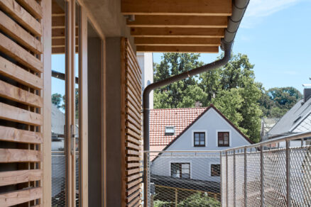 K66 | Dům s kavárnou