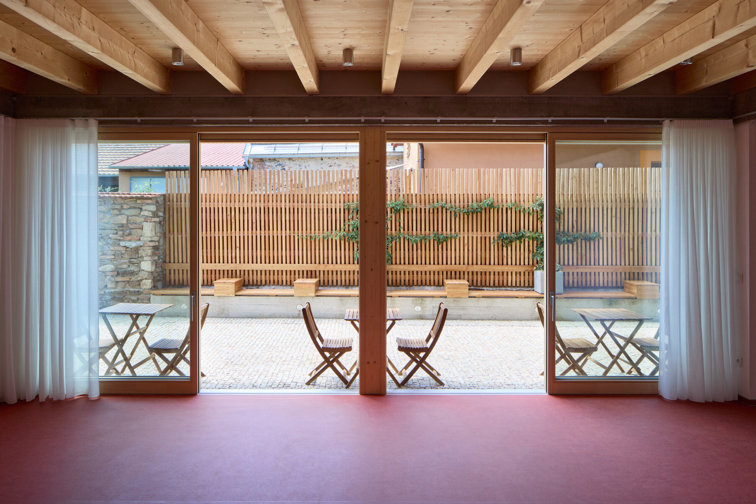 K66 | Dům s kavárnou