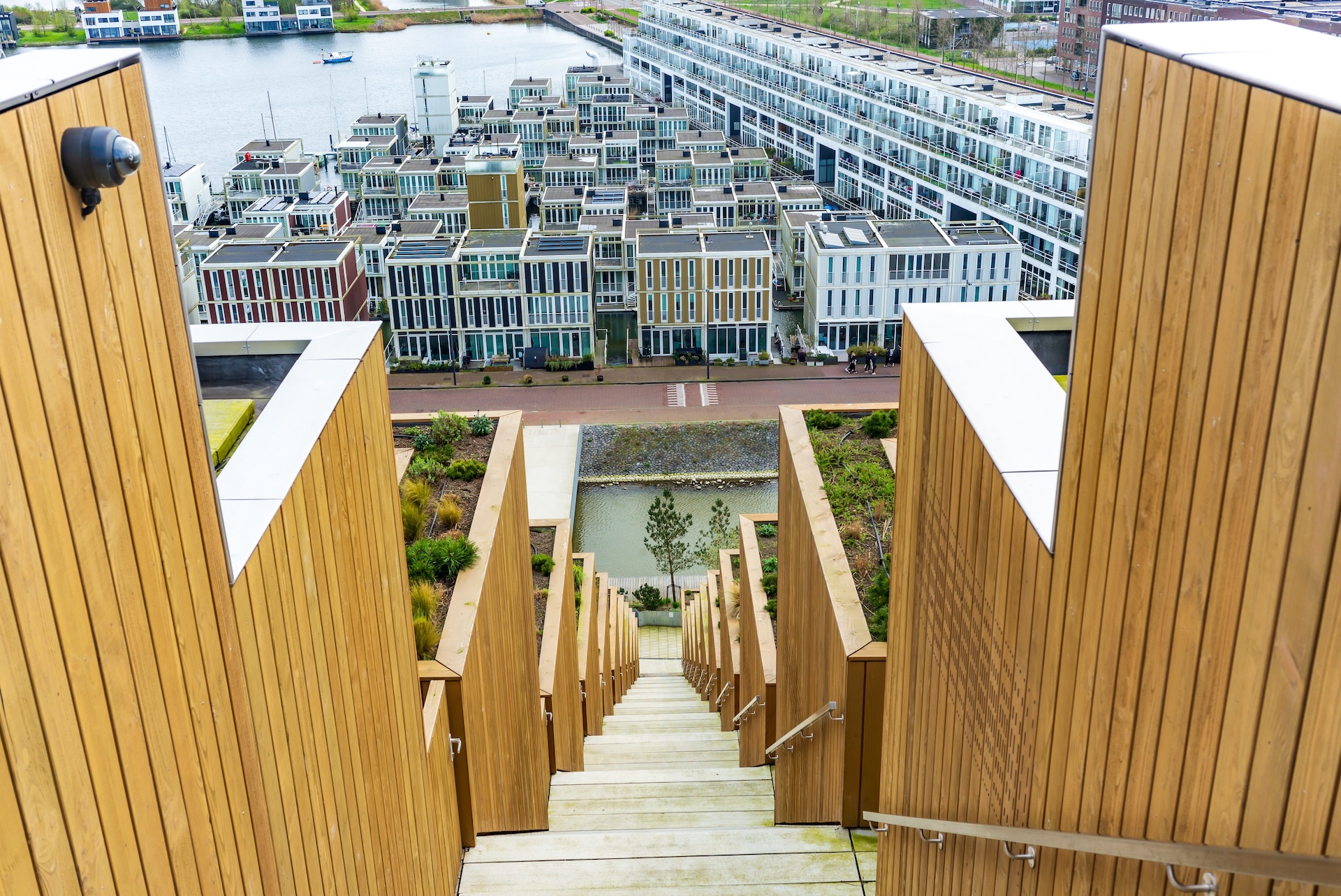 shutterstock 2445101029 Čtvrť Ijburg