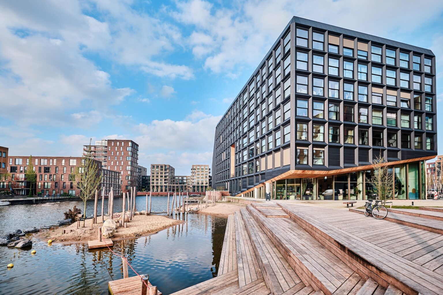 Jonas’ Residential Building ve čtvrti Ijburg