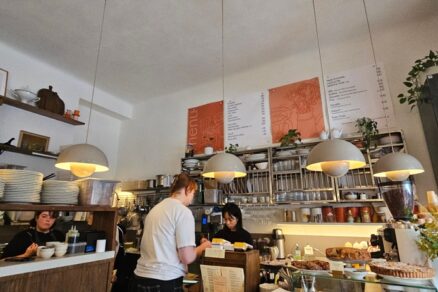 Otevřená kuchyň v kavárně Sodó v Bubeneči