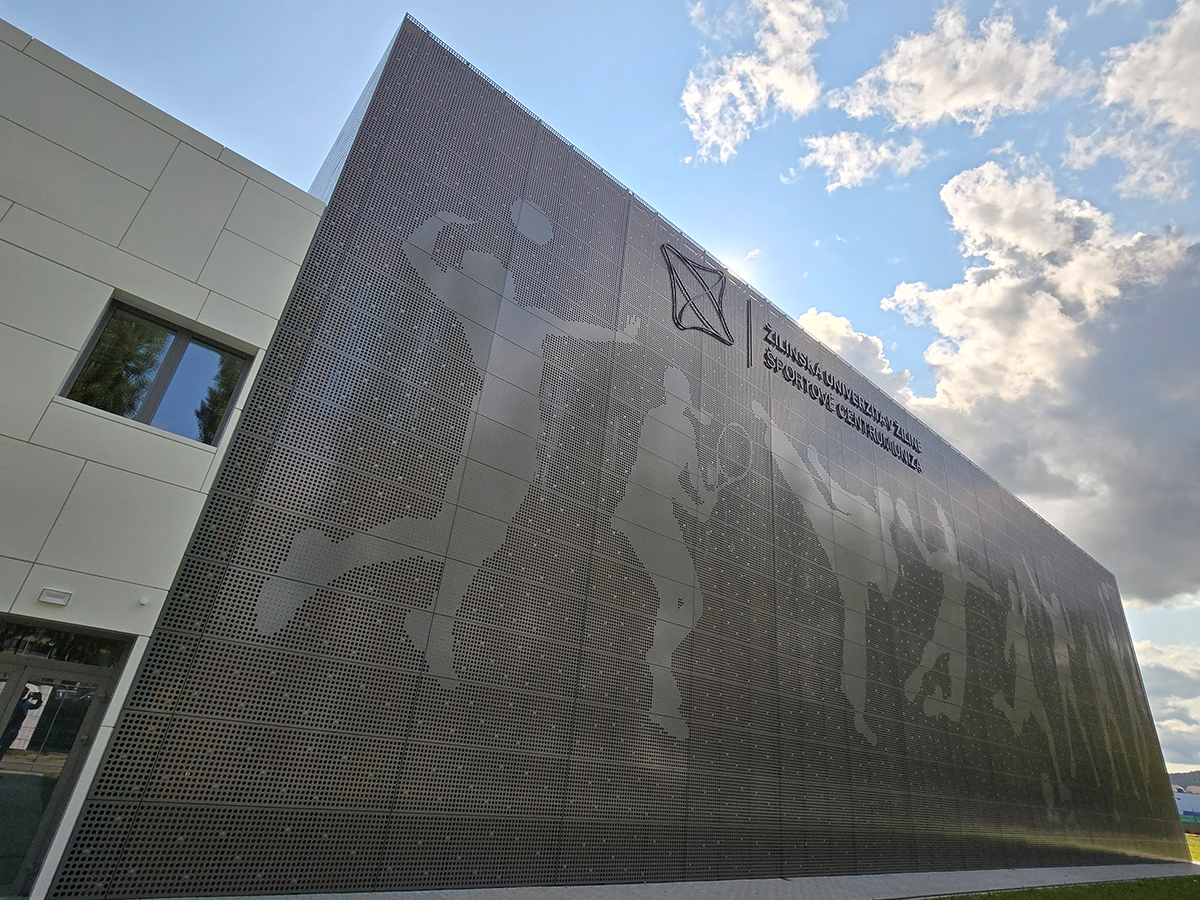 Perforovaná fasáda s obrazovou perforací AVG METAL