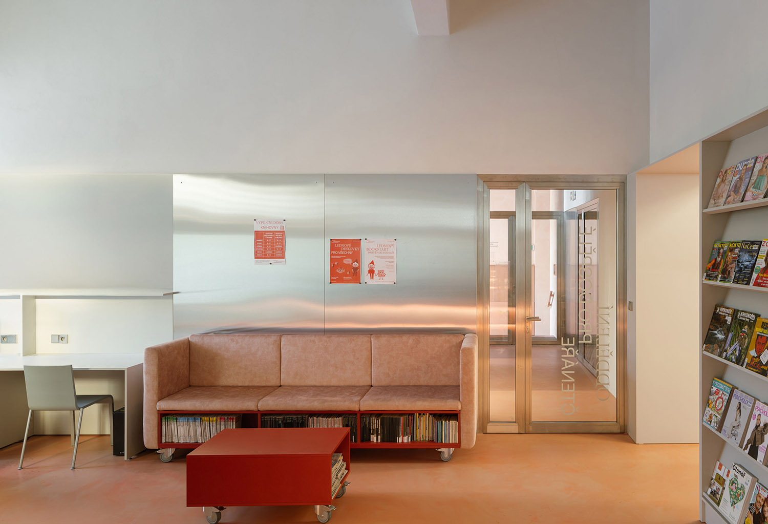 Papundekl Knihovna v Cervenem Kostelci photo by alex shoots buildings 08