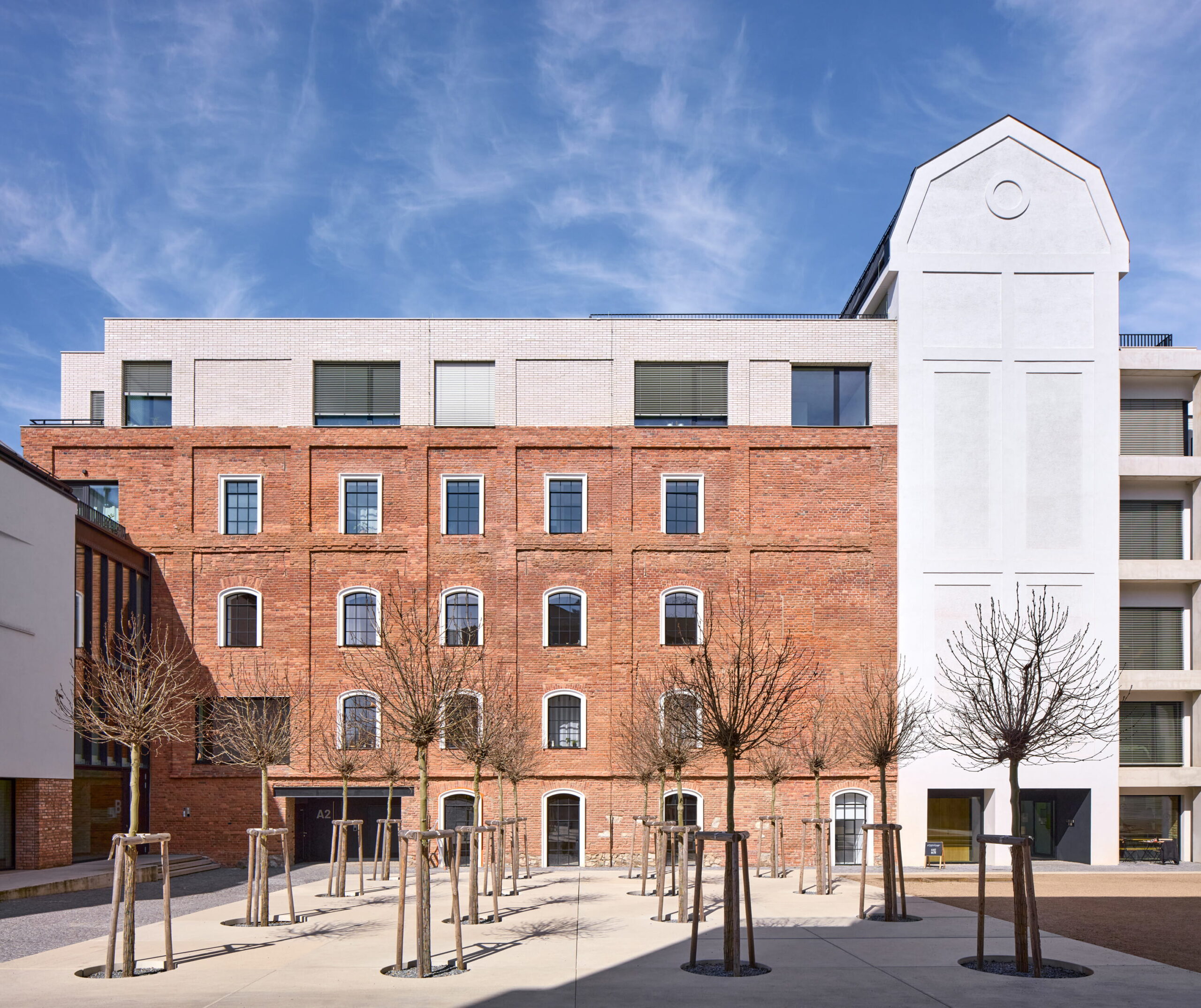 Areál bývalého Žitného mlýna v Boršově nad Vltavou prošel konverzí na obytný soubor