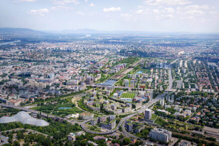 Celkový pohled na propojení městské struktury a krajiny