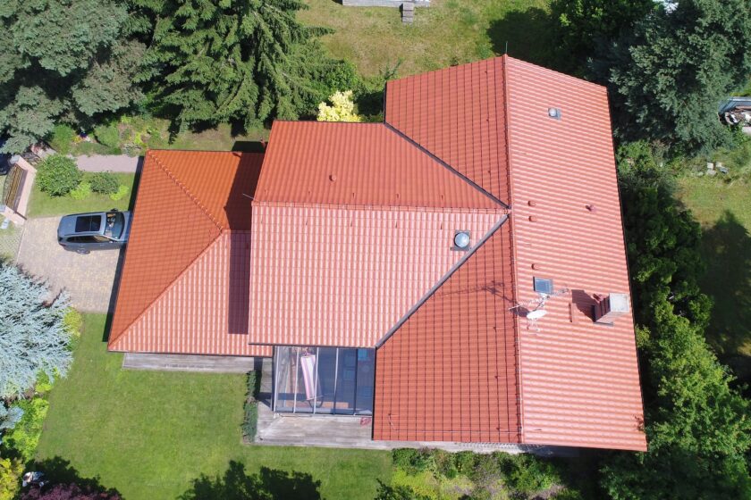 Celkový pohled na hotovou střechu