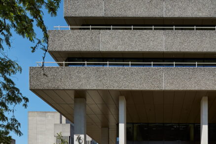 76 Southbank