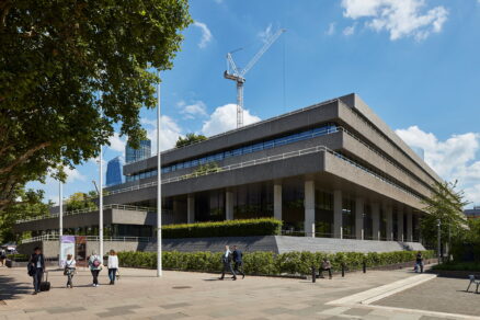 76 Southbank