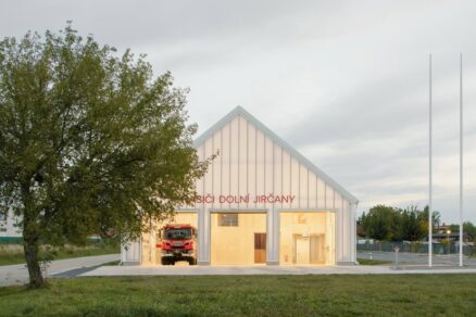Hasičárna pro Psáry a Dolní Jirčany – SOA Architekti