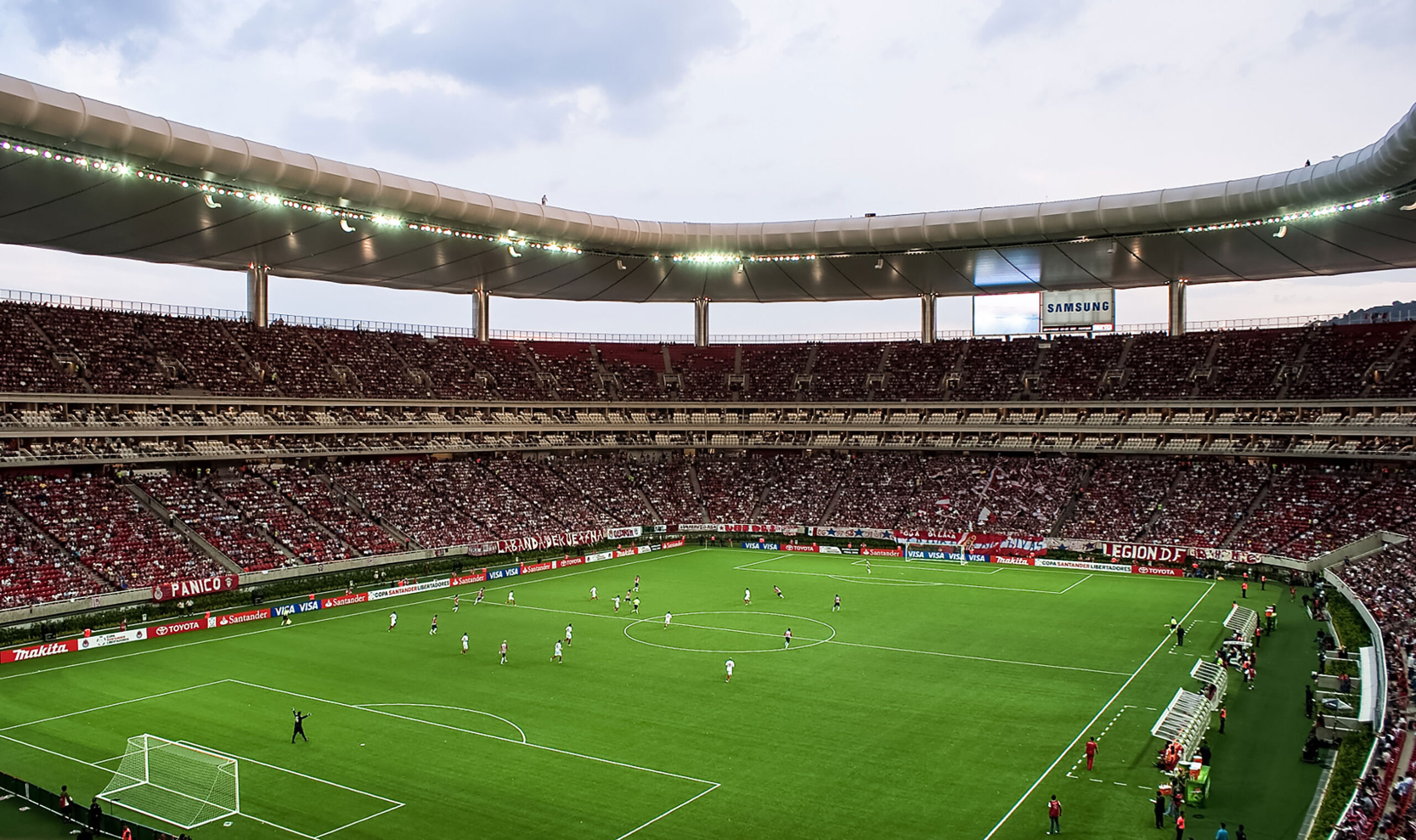 Estadio Akron