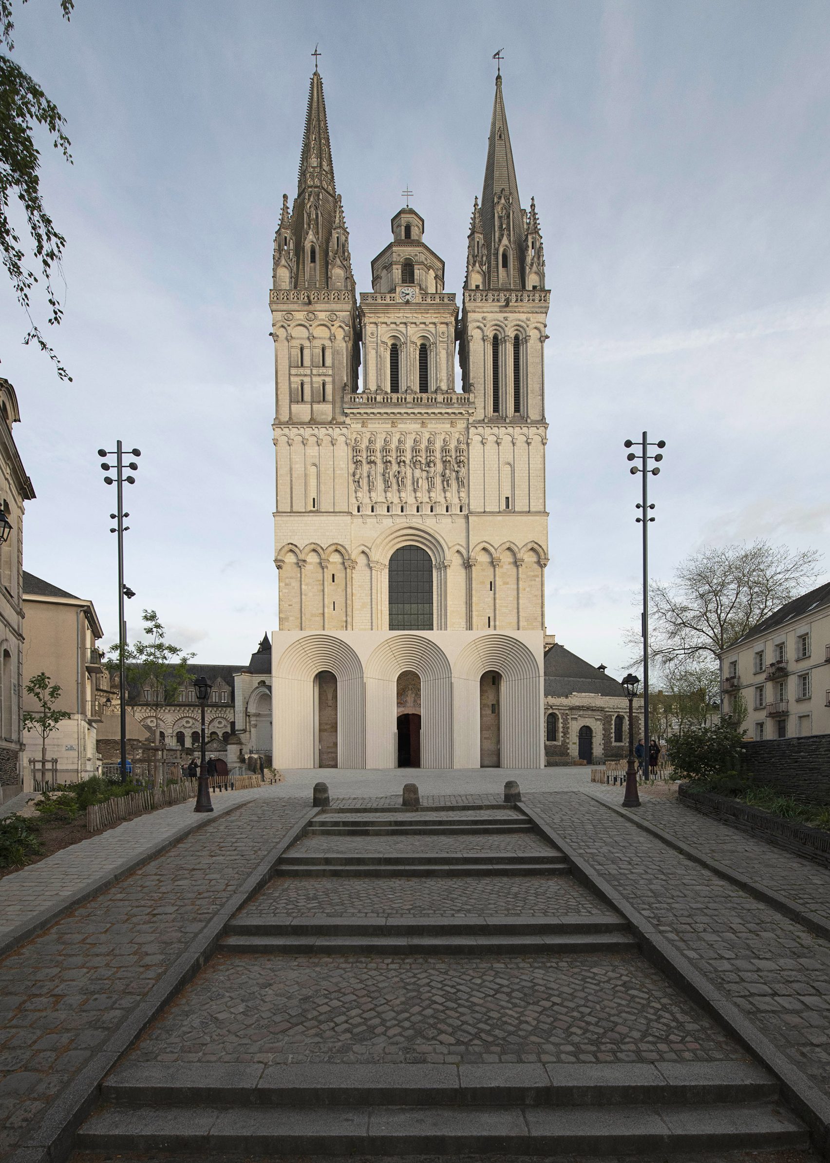 Přístavba katedrály Saint-Maurice Přístavba katedrály Saint-Maurice