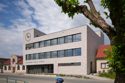 Základní škola Čebín