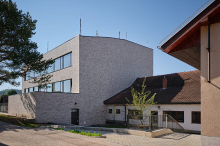 Základní škola Čebín