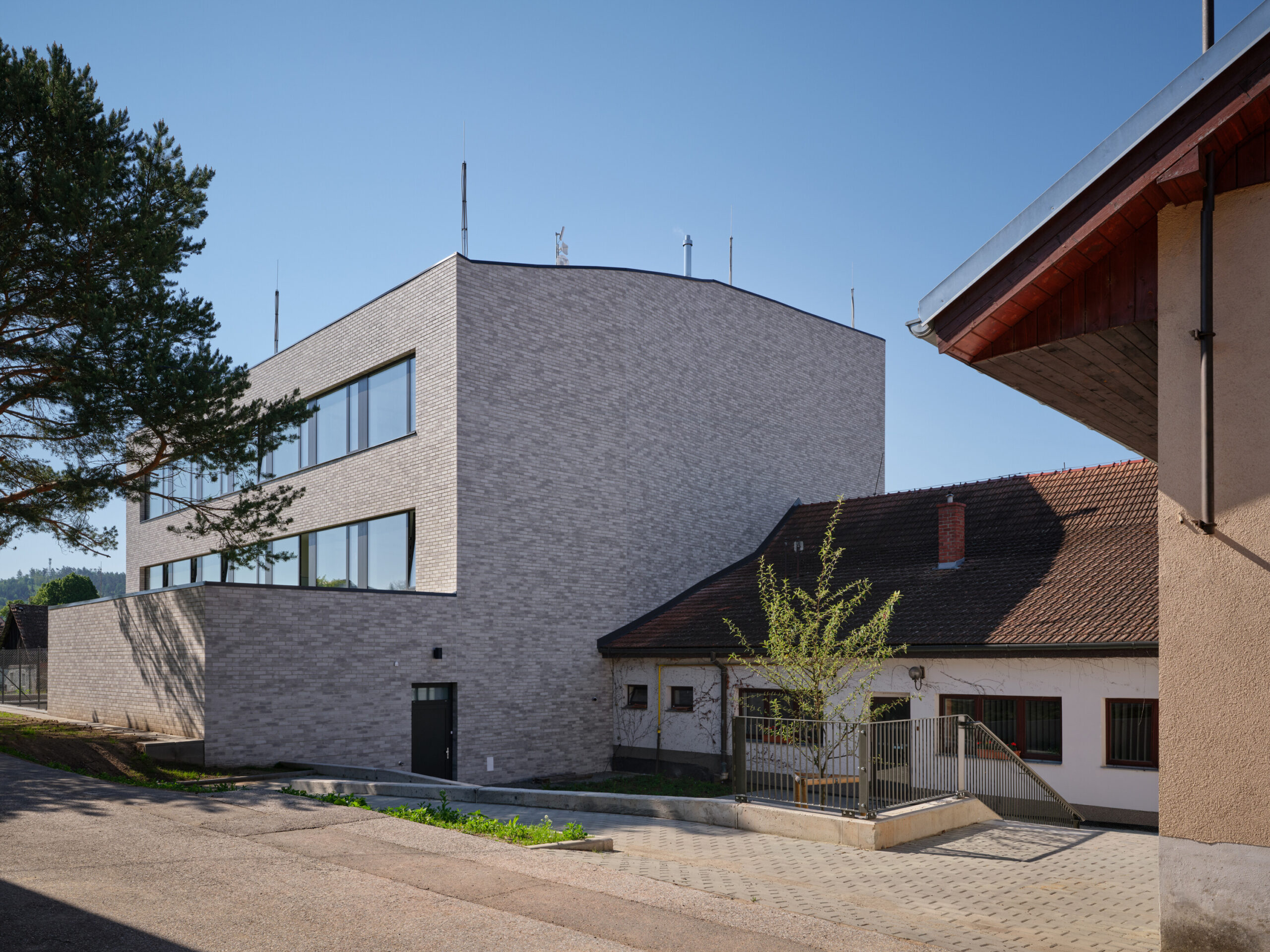Základní škola Čebín