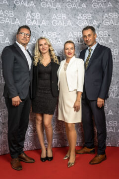 Július Mráz a Katarína Gavláková Special Service International SK, Jaroslava Laššáková JAGA, Vladimír Krajčovic AVG group