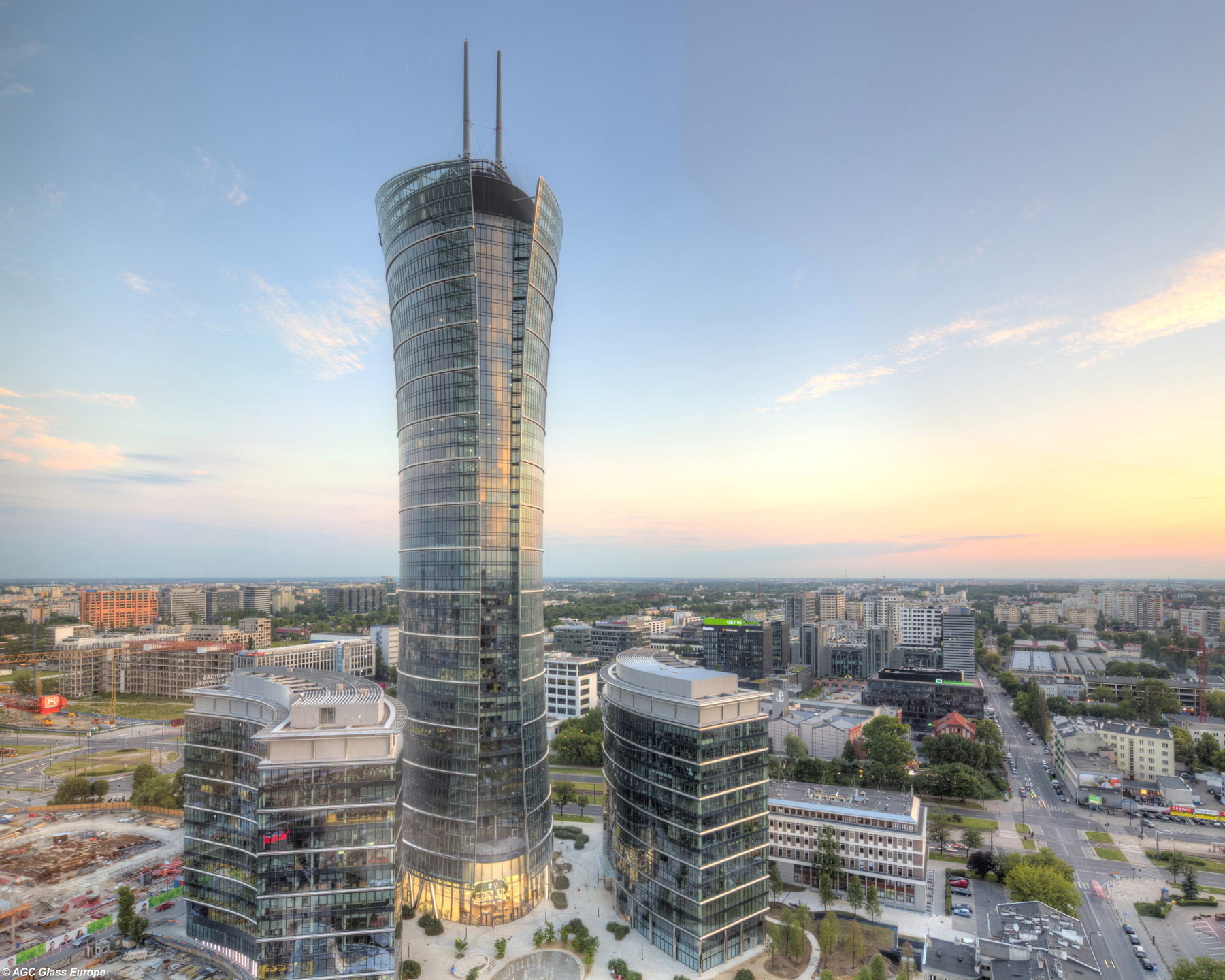 Warsaw Spire, Polsko