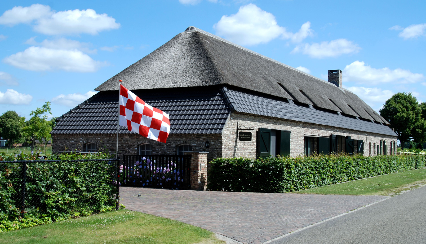 Dům z 19. století byl citlivě obnoven podle původního vzhledu; Foto: Leendershoeve Asten-Heusden