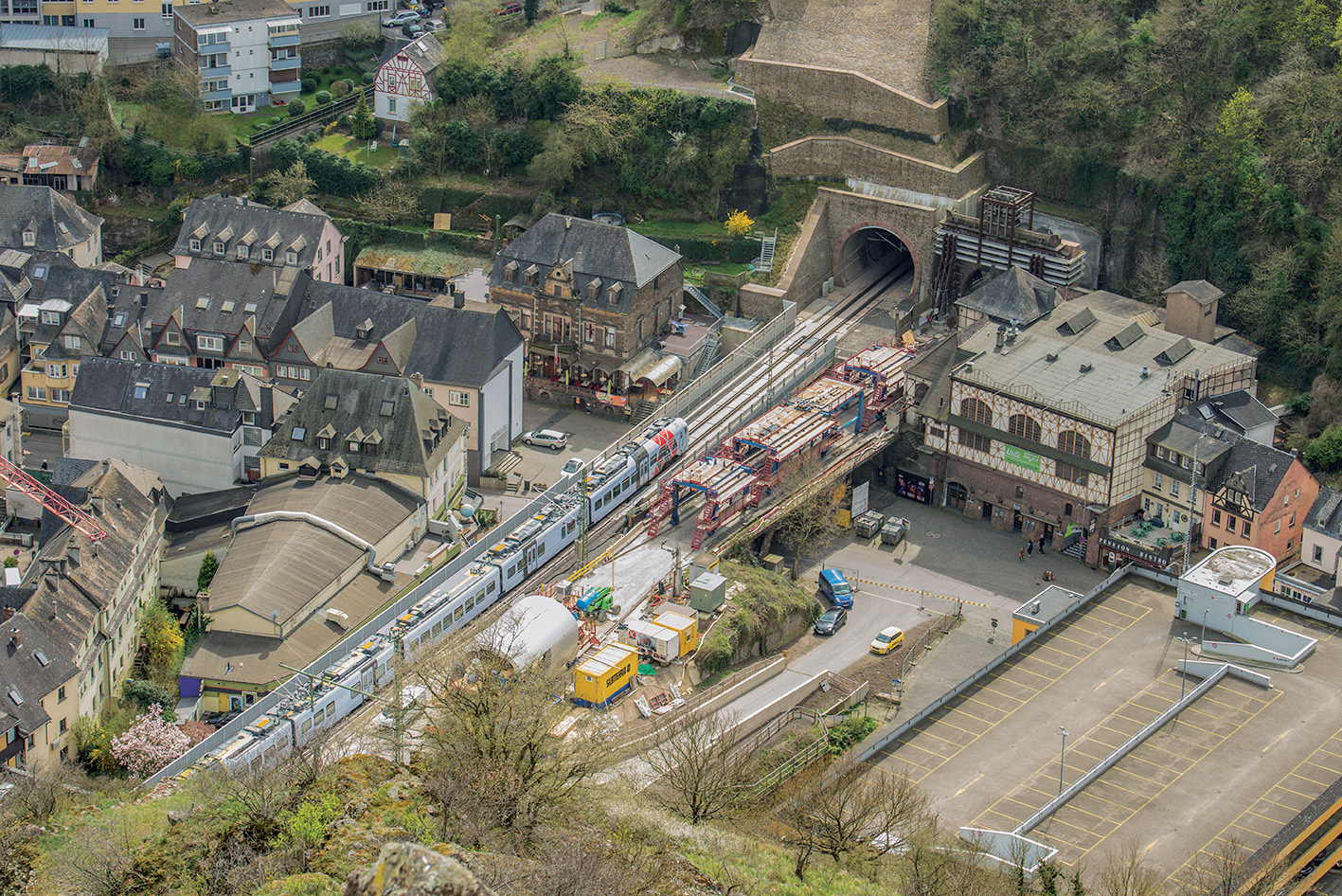 Obr. 4  Zařízení staveniště Cochem