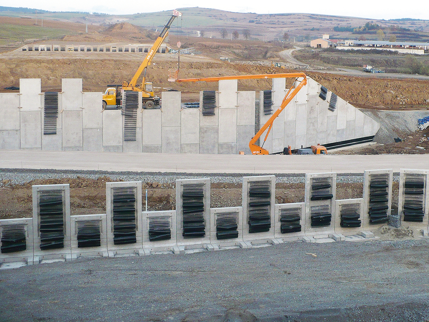 Obr. 2 Pohled na základní řadu panelů