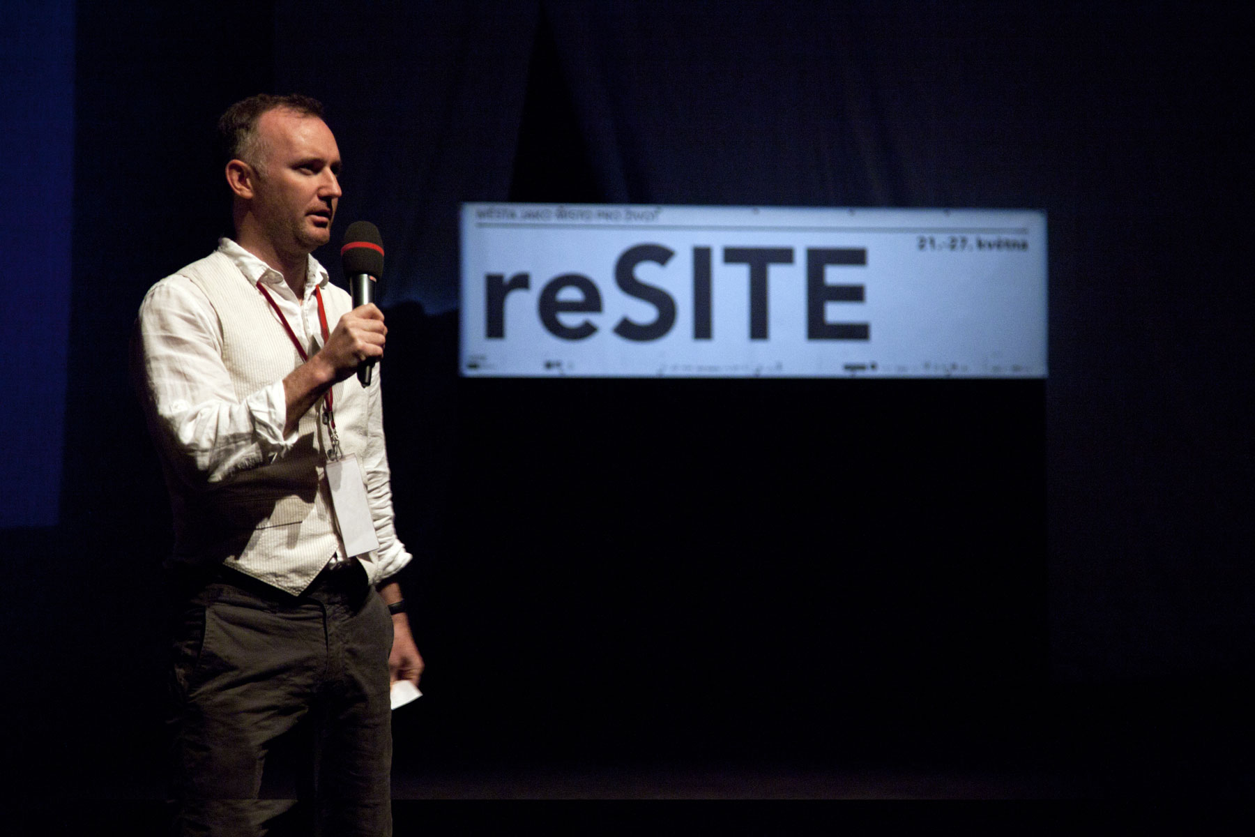 Resite 2014: nová témata - CraigDykersNovaScena-MartinBarry