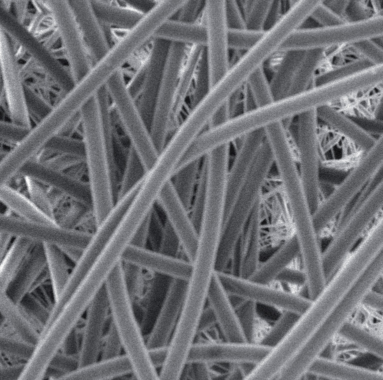 Foto nanovláken z elektronového mikroskopu - zvětšeno 600x