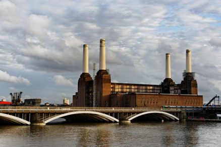 Bude z ikonické uhelné elektrárny Battersea muzeum architektury?