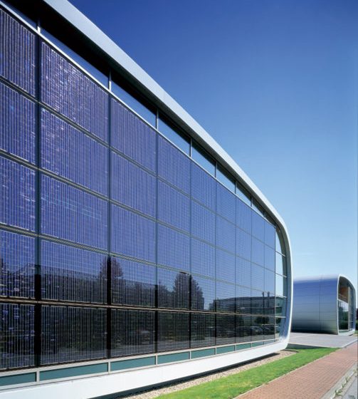 Fotovoltaické fasády – nový přínos pro stavbu