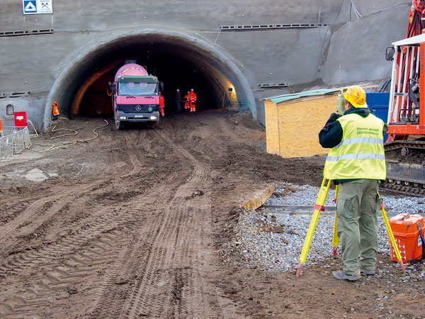 Geotechnický monitoring při výstavbě tunelů Slivenec – stavba SOKP 514