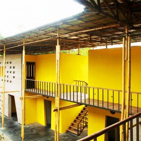 Vzdělávací centrum v Bangladéši – ekologická architektura přesvědčuje poroty soutěží