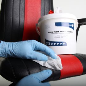 Nové průmyslové utěrky z mikrovlákna firmy Lorika CZ vyčistí nejjemnější materiály beze stop