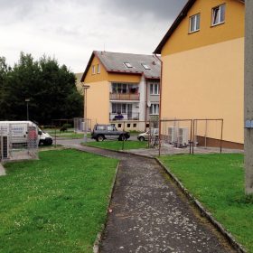 Rekonstrukce vytápění bytového domu pomocí kaskádového systému s tepelným čerpadlem