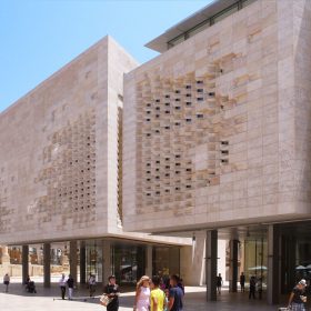 Maltský parlament Renza Piana