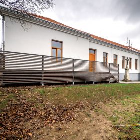 Nové poslání staré školy