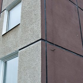 Sanace spár na panelových domech