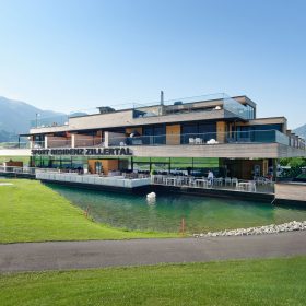 Sportovní rezidence s výhledem na panorama Zillertalských Alp