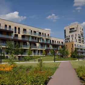 Hořlavý materiál na fasádě dodává požáru „palivo“ navíc