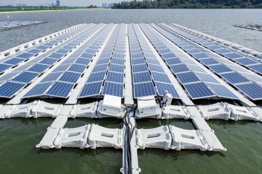 Zkušební projekt největší plovoucí fotovoltaické elektrárny