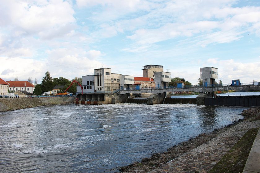 Samozhutnitelný beton na vodní elektrárně v Brandýse