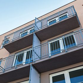 Využití recyklátu při výrobě plastových okenních profilů