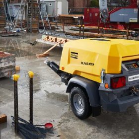 Nová generace mobilních kompresorů Atlas Copco: Lehčí, výkonnější a úspornější