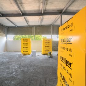 Jednovrstvé pasivní budovy? Současná běžná praxe