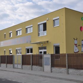 Modulová mateřská školka v Jesenici u Prahy
