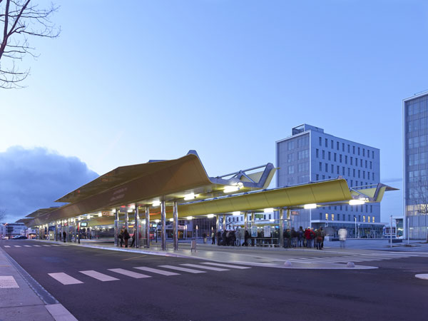 Multimodální nádraží ve Francii