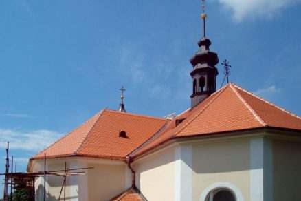 Nová střecha pro kostel sv. Augustina v Syrovicích