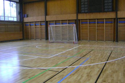 Podlahový systém FERMACELL na podlaze sportovní haly litoměřického gymnázia